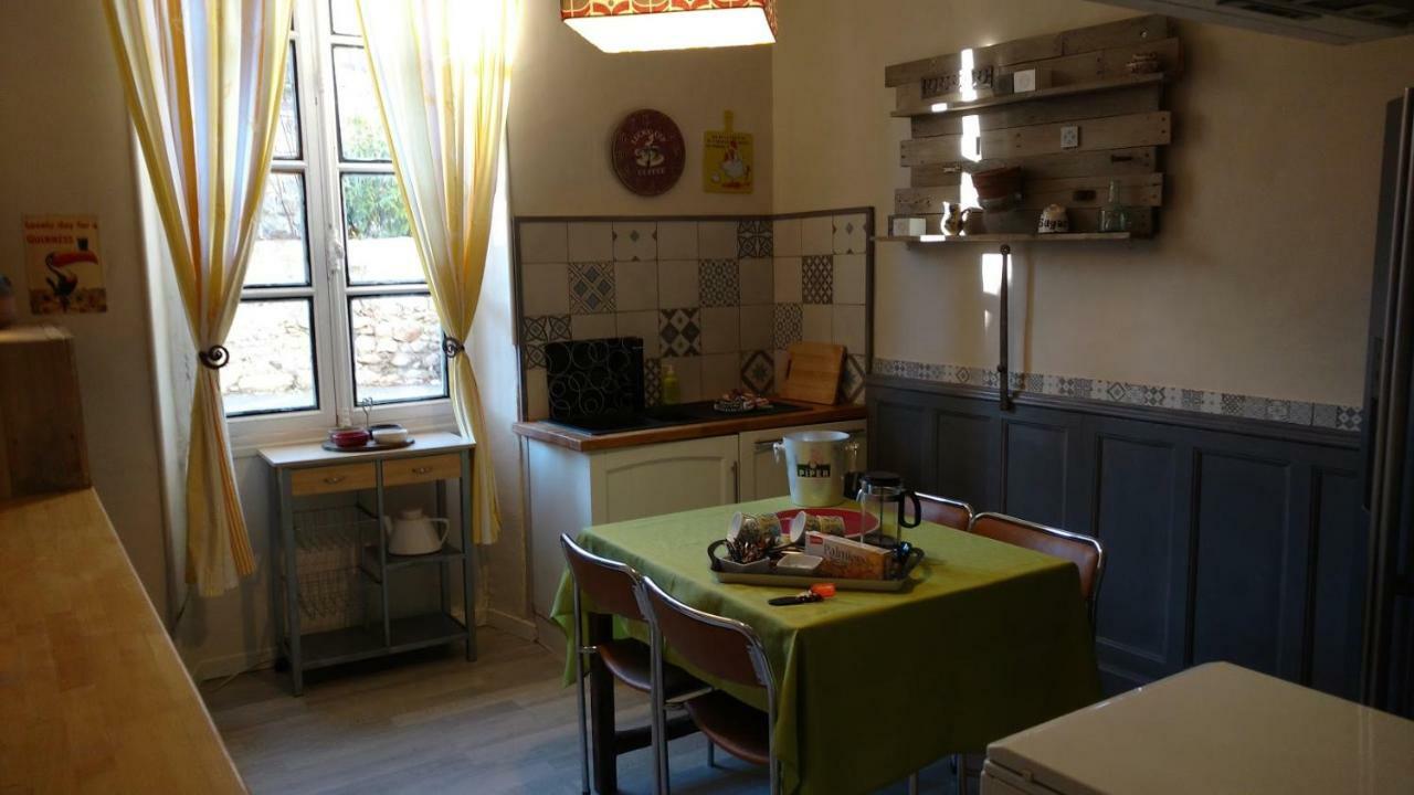 Appartements Ria Sirach Bagian luar foto
