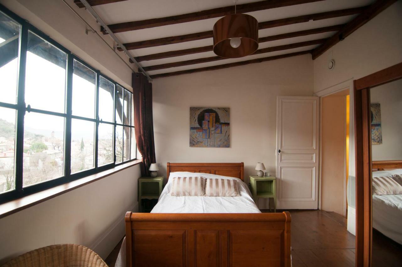 Appartements Ria Sirach Bagian luar foto