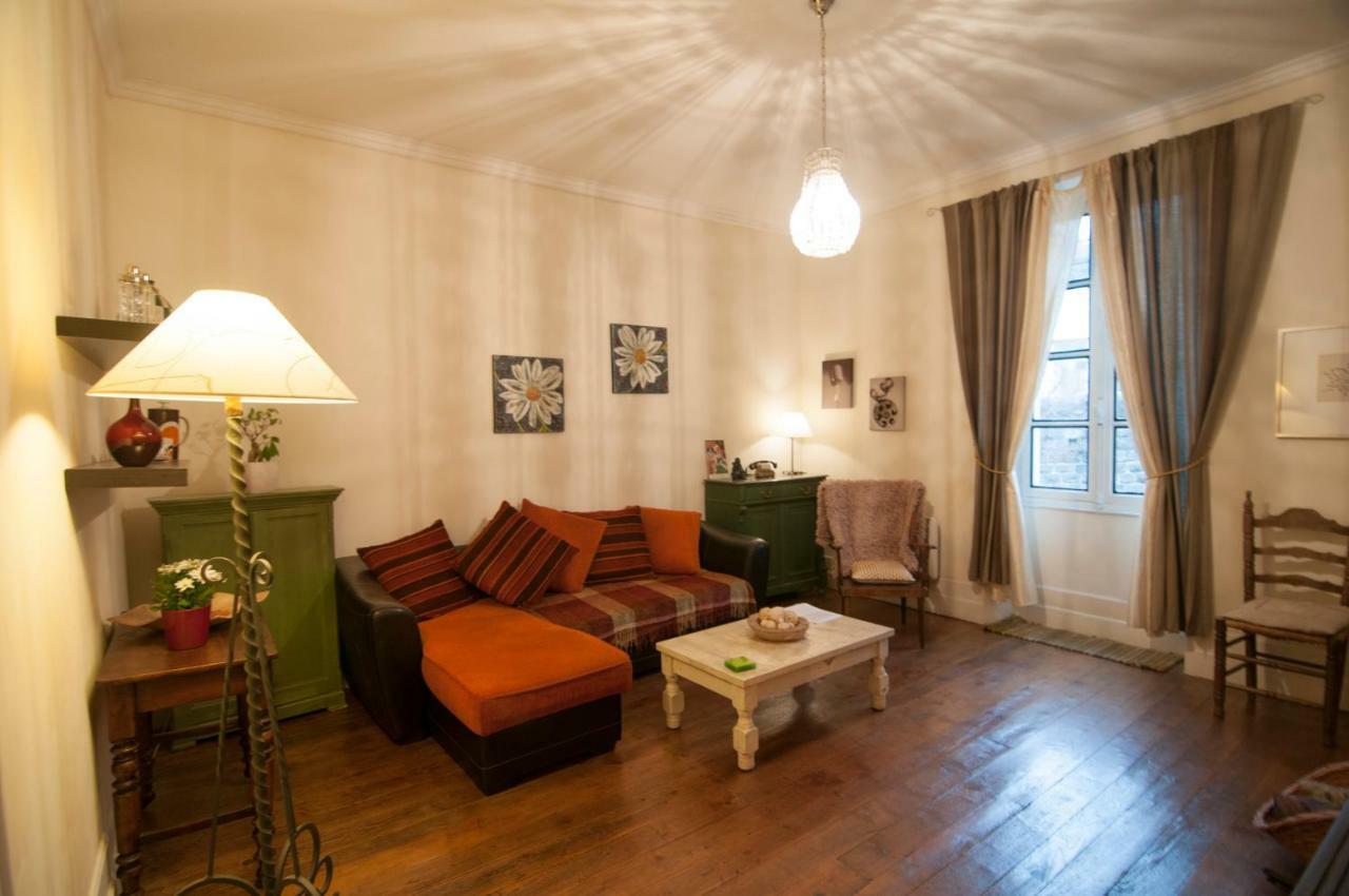 Appartements Ria Sirach Bagian luar foto