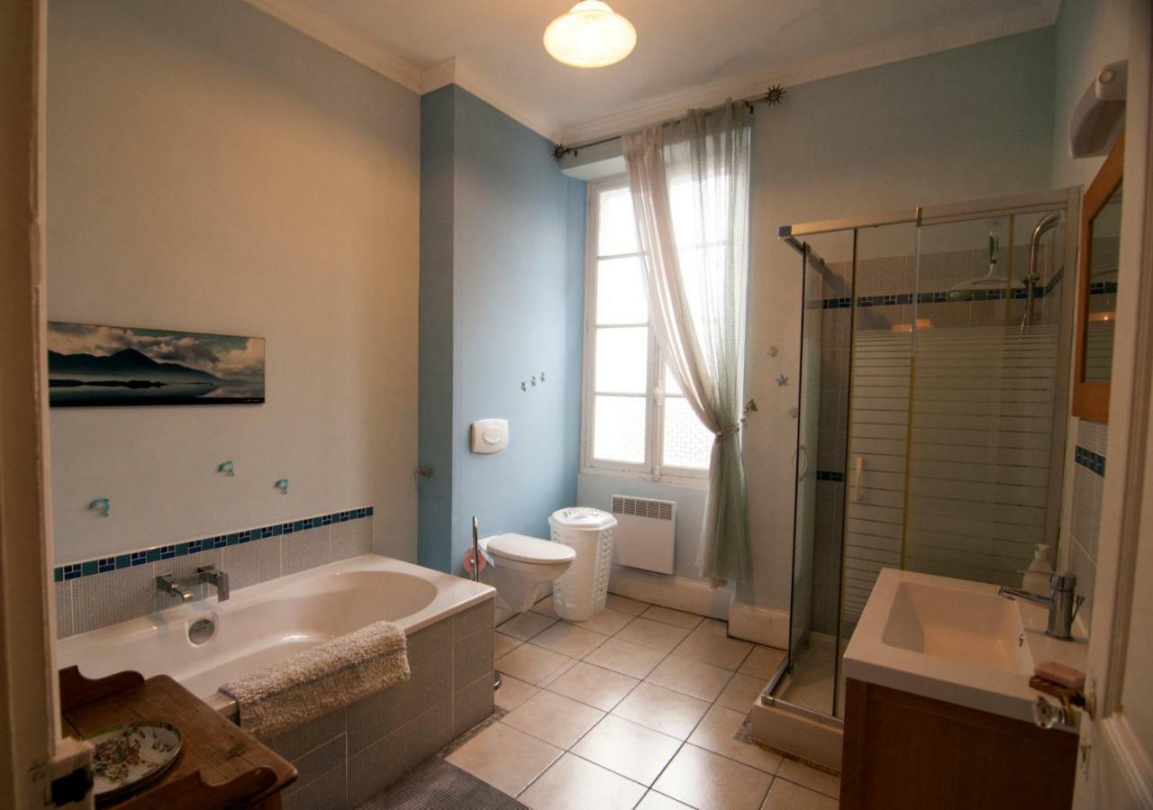 Appartements Ria Sirach Bagian luar foto
