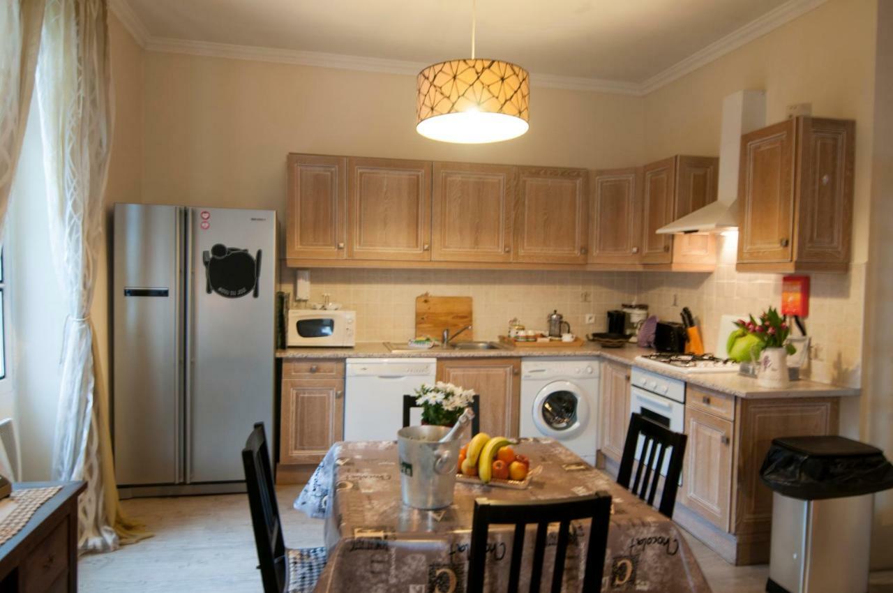 Appartements Ria Sirach Bagian luar foto